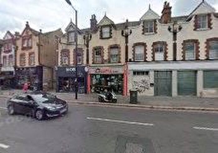 2 Bedroom Flat To Rent In Brighton Road, Purley, CR8