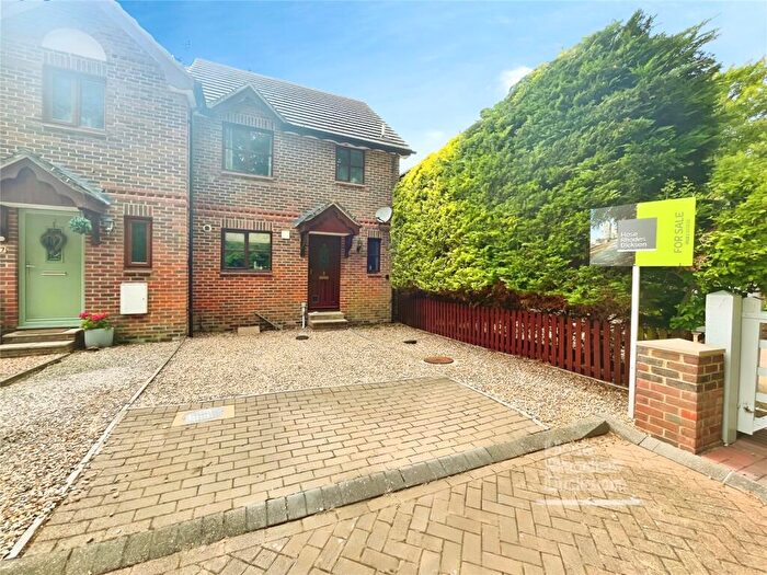 3 Bedroom House To Rent In Stonelands Orchard, Ryde, PO33