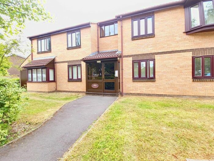 2 Bedroom Property To Rent In Marwell Close, Romford, Essex, RM1