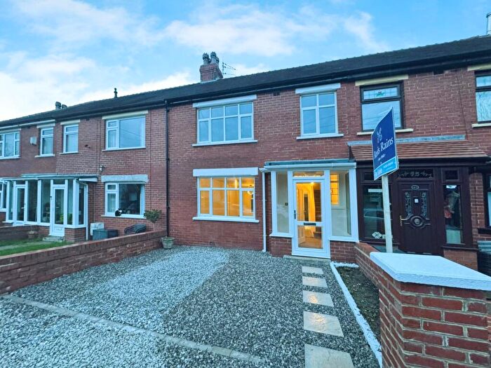 3 Bedroom Semi-Detached House For Sale In Whitemoss Avenue, Blackpool, Lancashire, FY3