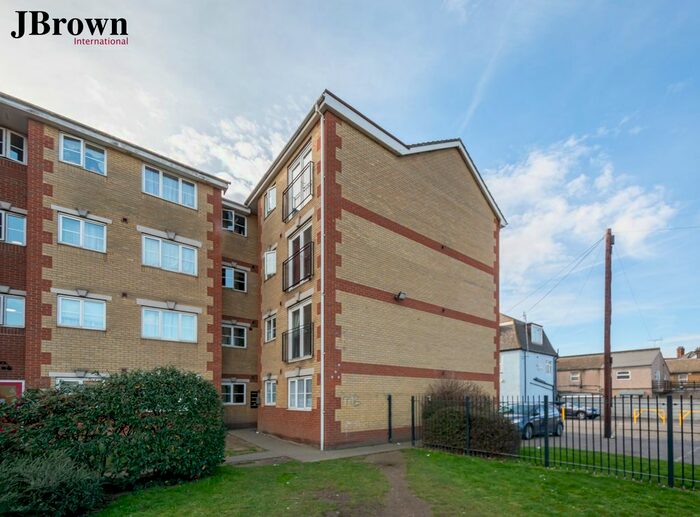 2 Bedroom Flat To Rent In Garner Court, Dunlop Road, Essex, RM18