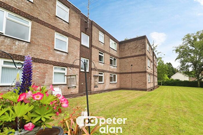 2 Bedroom Flat For Sale In Lisvane Road, Llanishen, Cardiff, CF14