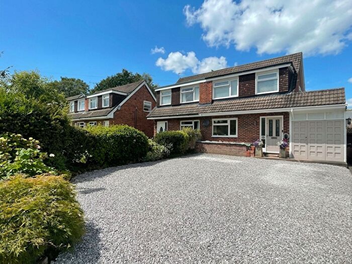 3 Bedroom Semi-Detached House For Sale In Heron Close, Knutsford, WA16