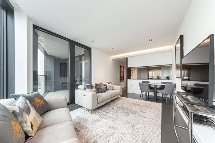 3 Bedroom Apartment To Rent In Marsh Wall, London, E14