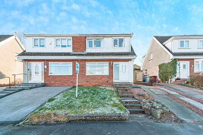 3 Bedroom Semi Detached House For Sale In Tay Grove, Glasgow, G75