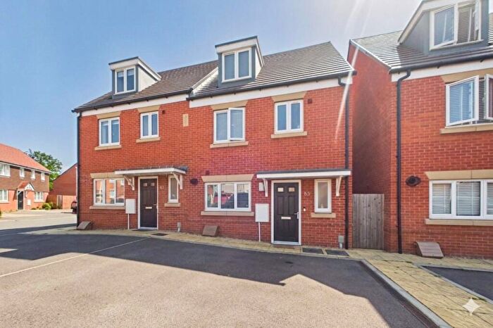 4 Bedroom Semi-Detached House For Sale In Garrett Drive, Shinfield, Reading, Berkshire, RG2