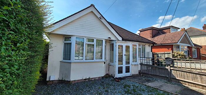 3 Bedroom Bungalow For Sale In Drake Road, Bishopstoke, Eastleigh, SO50