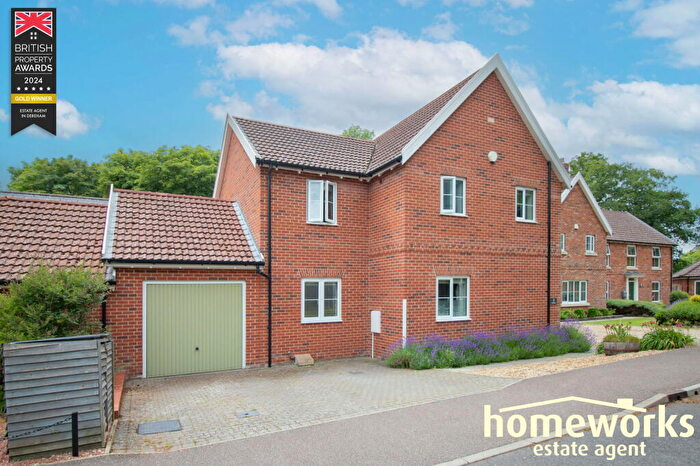 4 Bedroom Detached House For Sale In Oak Meadow, Shipdham, Thetford, IP25