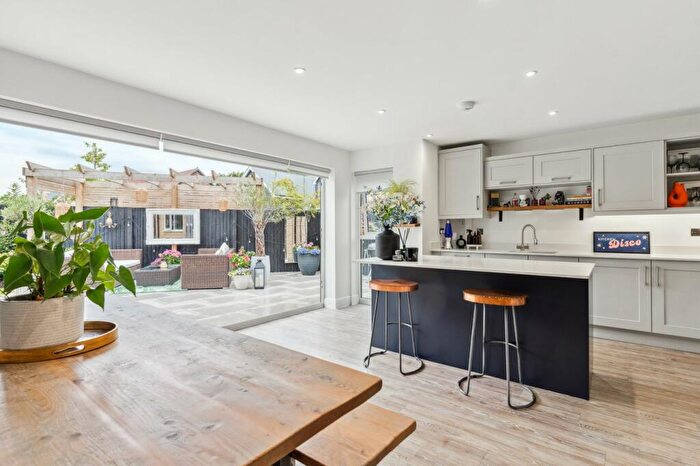 4 Bedroom Detached House For Sale In Cotman End, Pirton, Hitchin, SG5