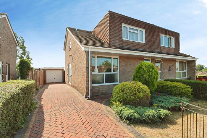 3 Bedroom Semi-Detached House For Sale In St. Annes Drive, Coalpit Heath, Bristol, Gloucestershire, BS36