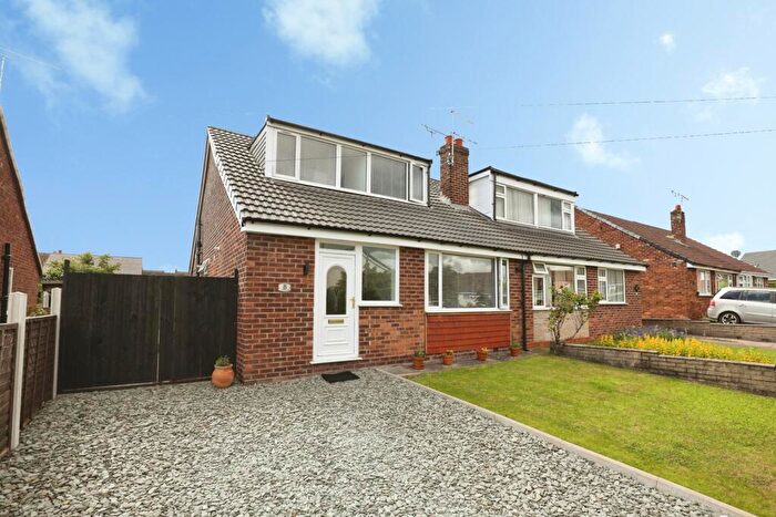 3 Bedroom Bungalow For Sale In Linden Drive, Crewe, Cheshire, CW1