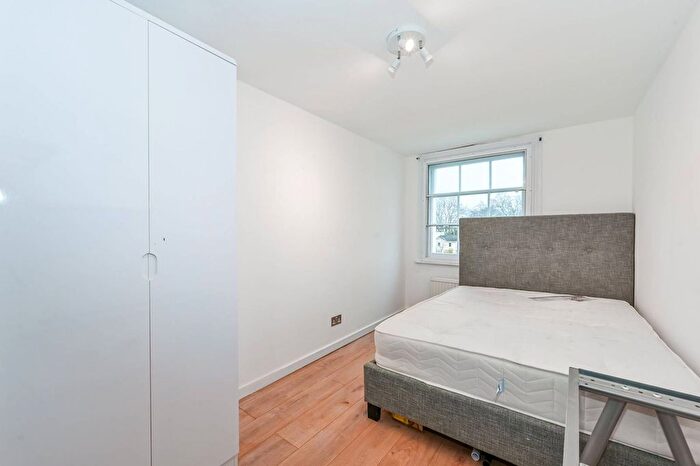 2 Bedroom Flat For Sale In Mornington Terrace, Camden, London, NW1