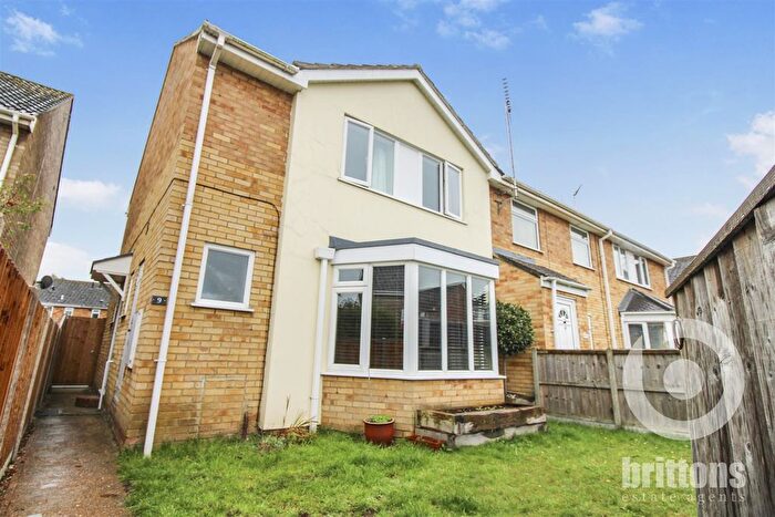 3 Bedroom End Terrace House For Sale In Adam Close, King's Lynn, PE30