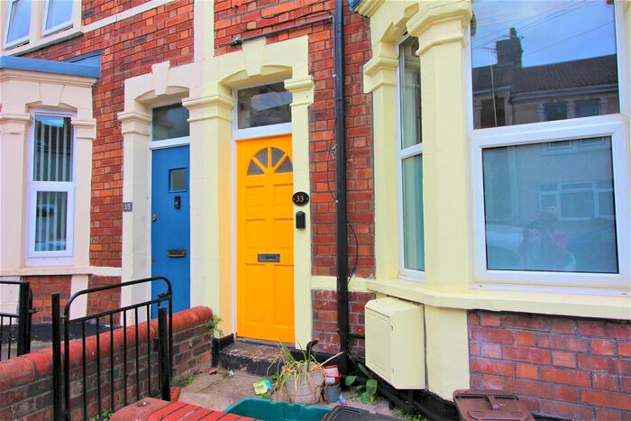 1 Bedroom Flat To Rent In Carlton Park, Redfield, Bristol, BS5