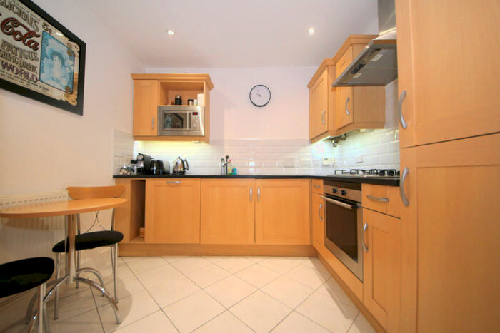 2 Bedroom Flat To Rent In Slades Hill, Enfield, EN2