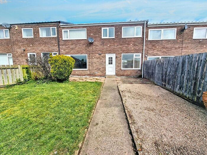 3 Bedroom Terraced House For Sale In Links Walk, West Denton, NE5