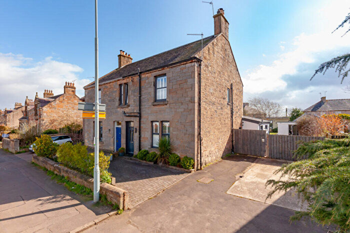 3 Bedroom Semi Detached House For Sale In Main Street, Kirkliston, EH29