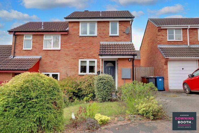 1 Bedroom Semi-Detached House For Sale In Heenan Grove, Lichfield, WS13