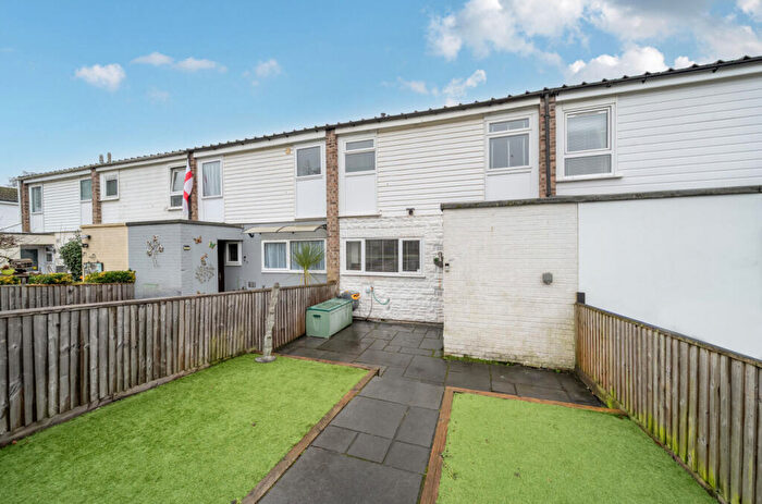 3 Bedroom Terraced House For Sale In Bunting Gardens, Waterlooville, Hampshire, PO8