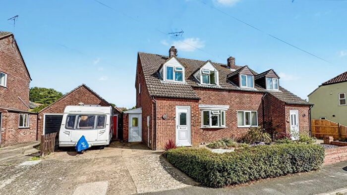 3 Bedroom Semi-detached House For Sale In Church Lane, Timberland, Lincoln, LN4