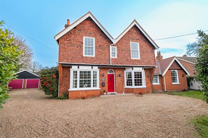 5 Bedroom Detached House For Sale In Denmark House, The Street, Holbrook, IP9