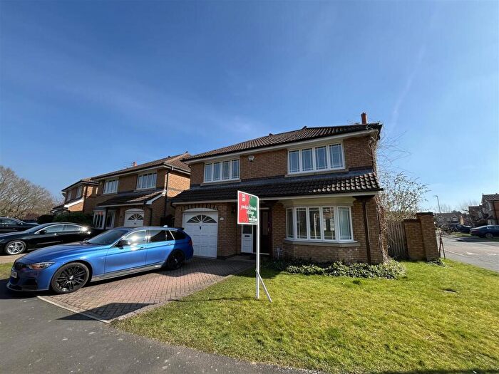 4 Bedroom House To Rent In Alveston Drive, Wilmslow, Cheshire, SK9