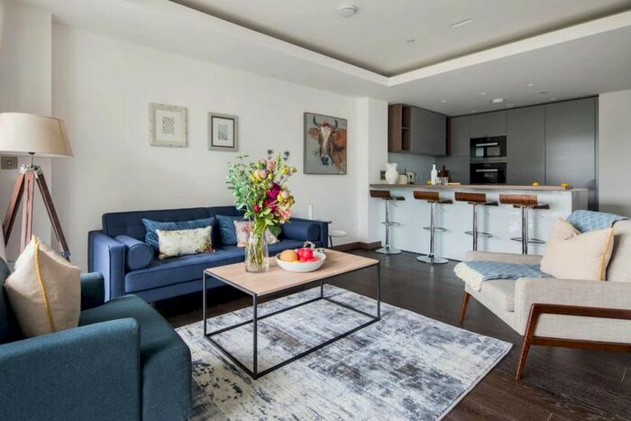 2 Bedroom Flat To Rent In Old Brompton Road, London, SW7