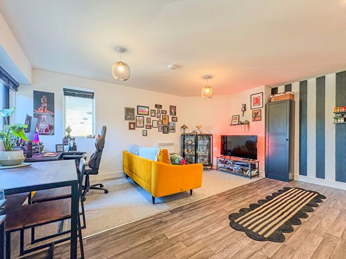 1 Bedroom Flat For Sale In Boulevard View, Whitchurch Lane, Bristol, BS14