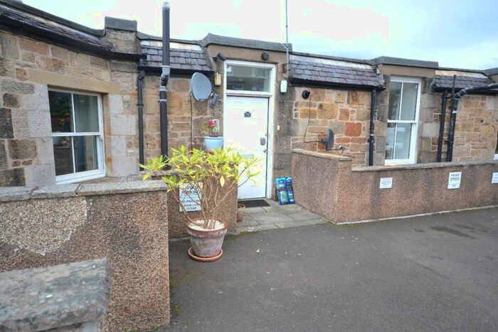 2 Bedroom Flat To Rent In Villa Road, South Queensferry, Edinburgh, EH30