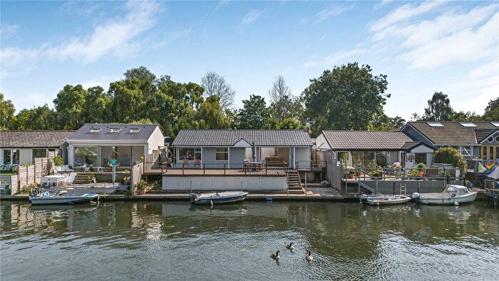 3 Bedroom Detached House To Rent In Garricks Ait, Thames Street, Hampton, TW12