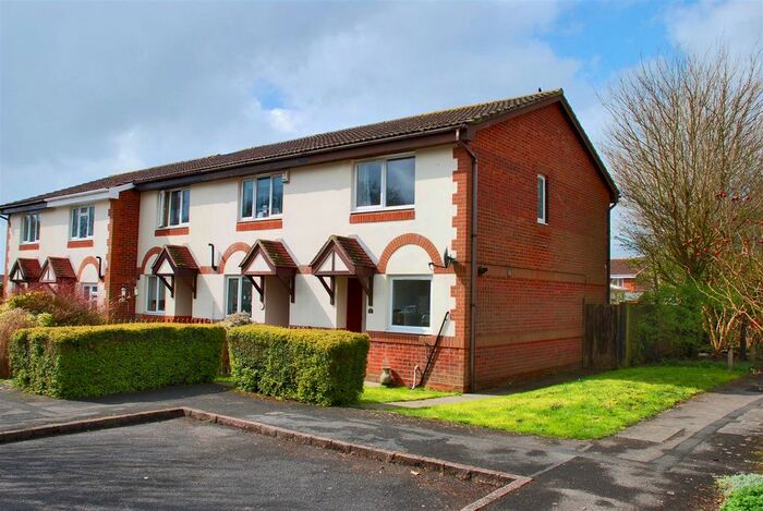 2 Bedroom End Of Terrace House To Rent In The Hyde, New Milton, BH25
