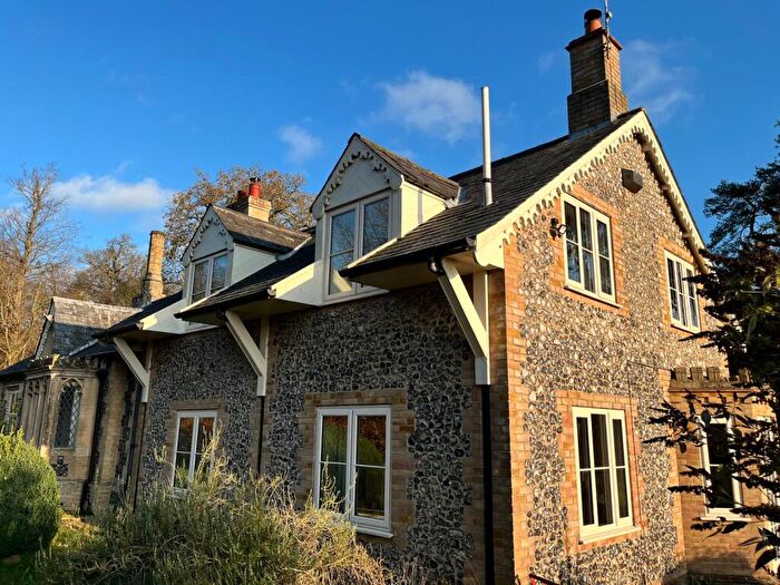 2 Bedroom Village House To Rent In North Lodge, Cockley Cley, PE37