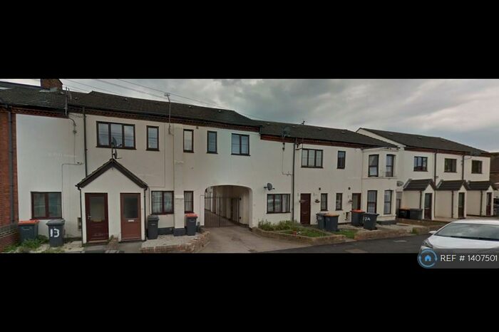 1 Bedroom Flat To Rent In Hurst Grove, Bedford, MK40