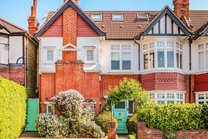 6 Bedroom Semi Detached House For Sale In Loveday Road, West Ealing, W13