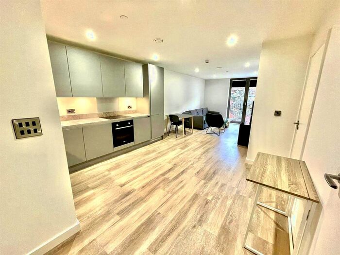 1 Bedroom Flat To Rent In Oxygen Tower, Store Street, Manchester, M1