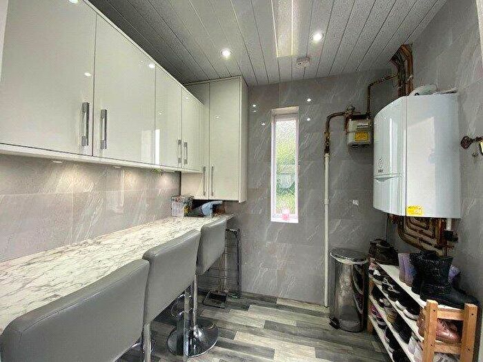 2 Bedroom Semi-Detached House For Sale In Park Lee Road, Blackburn, Lancashire, BB2