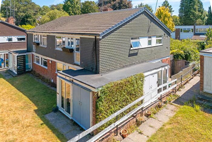 2 Bedroom Maisonette For Sale In Colliers, Caterham, CR3
