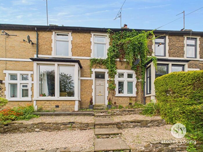 3 Bedroom Terraced House For Sale In Bank Terrace, Simonstone, BB12
