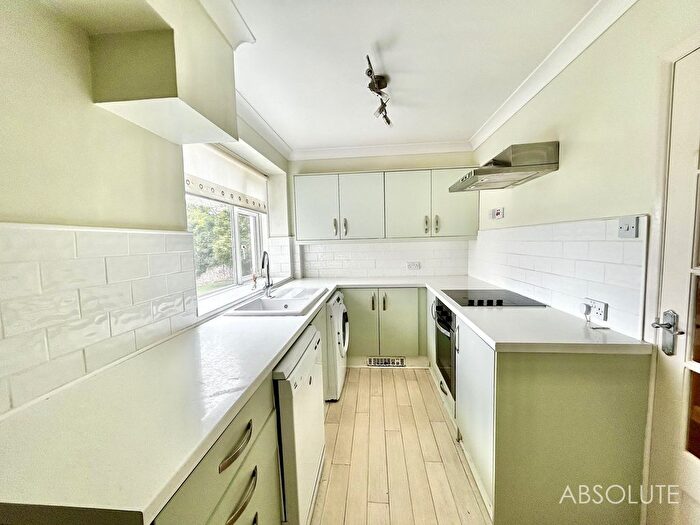 2 Bedroom Flat To Rent In Lower Warberry Road, Torquay, TQ1
