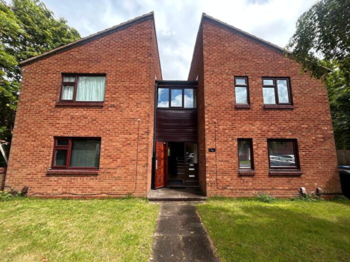 Studio To Rent In Carnegie Avenue, Tipton, DY4