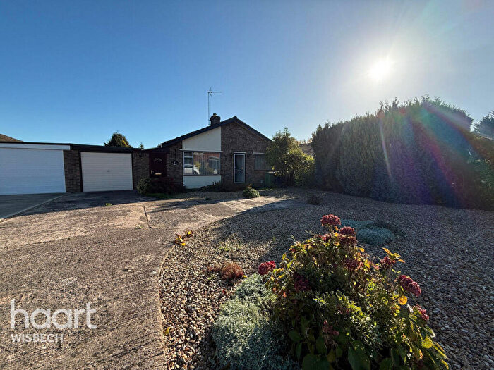 3 Bedroom Detached Bungalow For Sale In Stow Road, Wisbech, PE13