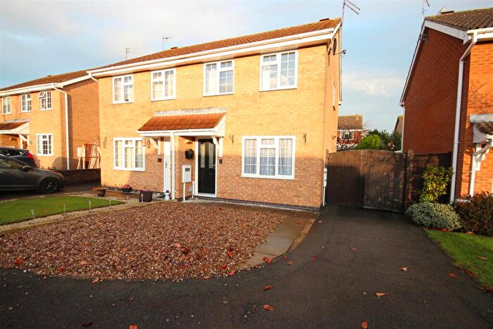 2 Bedroom Semi Detached House To Rent In Walmer Close, Rushden, NN10