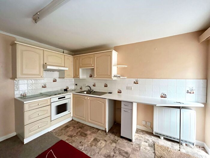 1 Bedroom Flat To Rent In Union Street, Torquay, TQ1