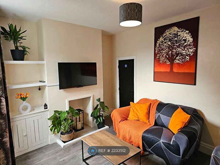 3 Bedroom Terraced House To Rent In Tredworth Road, Gloucester, GL1