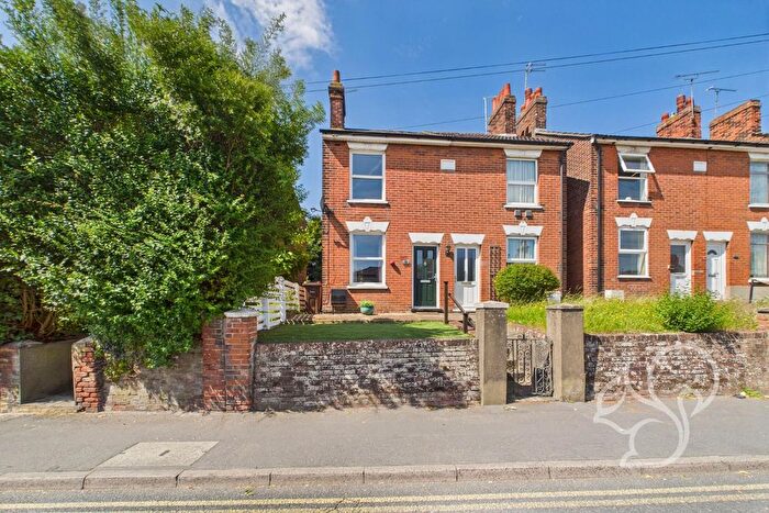 2 Bedroom Semi-Detached House For Sale In Bergholt Road, Colchester, CO4