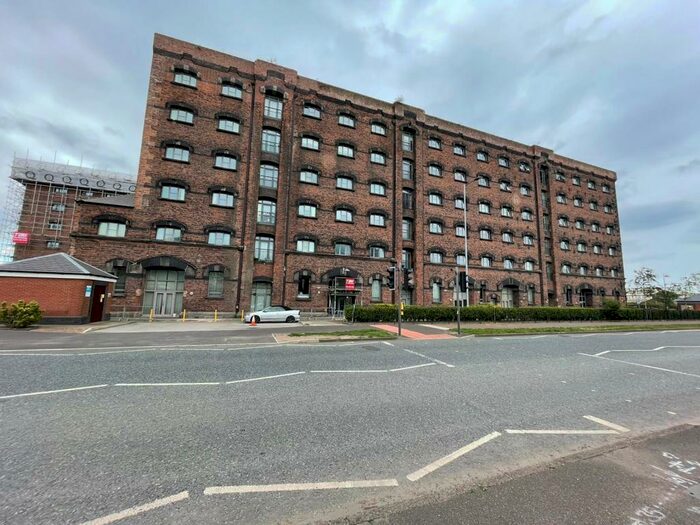 3 Bedroom Apartment To Rent In Dock Road, Birkenhead, CH41