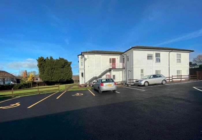 3 Bedroom Flat To Rent In Stourbridge Road, Kidderminster DY10