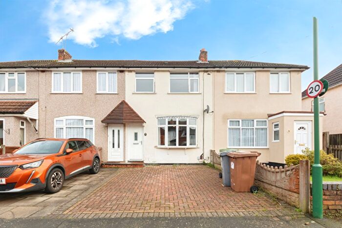 3 Bedroom Terraced House For Sale In Shakespeare Road, Shirley, Solihull, B90