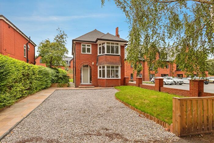 3 Bedroom Detached House For Sale In Edgeley Road, Stockport, Greater Manchester, SK3