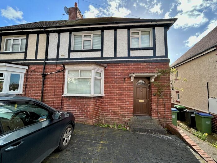 3 Bedroom Semi-Detached House To Rent In Abbey Crescent, Oldbury, B68